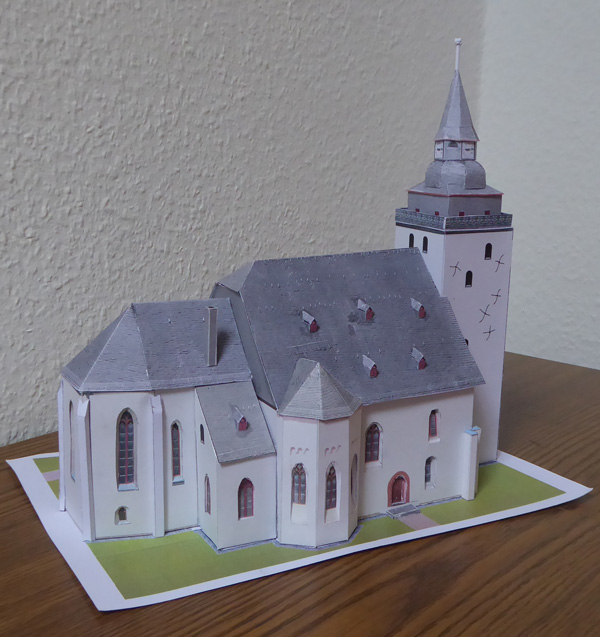 haiger Stadtkirche Papiermodell